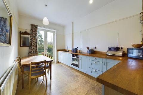 25 Hillcrest, Whitley Bay, NE25 9AD