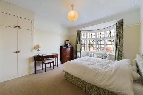 25 Hillcrest, Whitley Bay, NE25 9AD