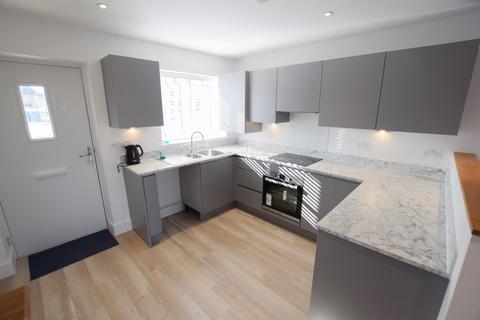 2 bedroom terraced house to rent, Wilverley Mews, 104 Old Milton Road, New Milton, Hampshire. BH25 6EB
