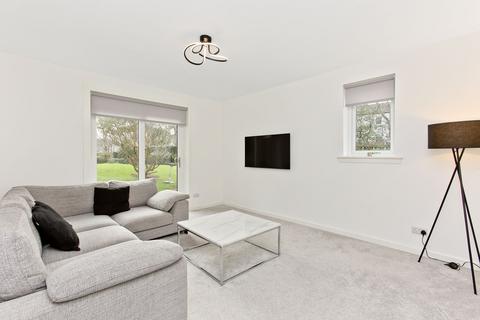 32/3 Craigmount Hill, Edinburgh, EH4 8HX