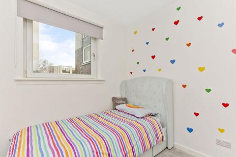 32/3 Craigmount Hill, Edinburgh, EH4 8HX