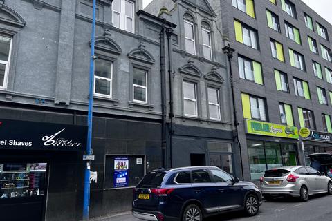 Studio to rent, Victoria Street, West Bromwich B70