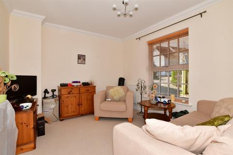 12 Chapman Fields, Cliffsend, Ramsgate, CT12 5LB
