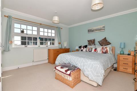 12 Chapman Fields, Cliffsend, Ramsgate, CT12 5LB