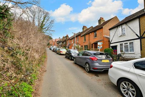 24 Lower Road, Loughton, IG10 2RT