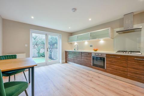 Flat 1, 29 Avenue Gardens, London, W3 8HB