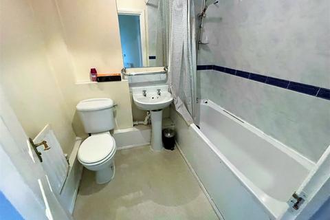 23 Bluebell Close, Rush Green, Romford, RM7 0XN