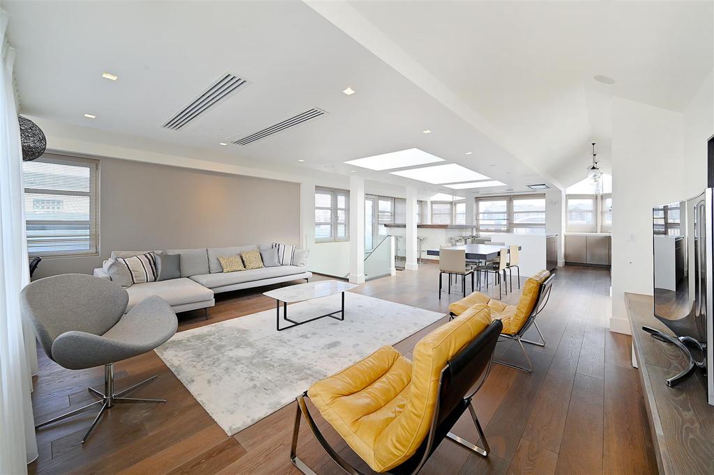 29-50-Kensington-Gardens-Square (8).JPG