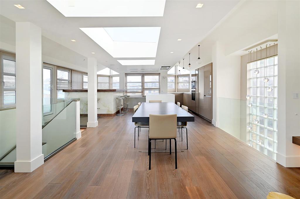 29-50-Kensington-Gardens-Square (12).JPG