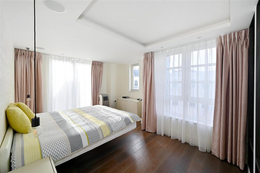 29-50-Kensington-Gardens-Square (1).JPG