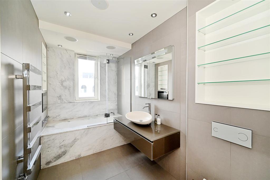 29-50-Kensington-Gardens-Square (2).JPG