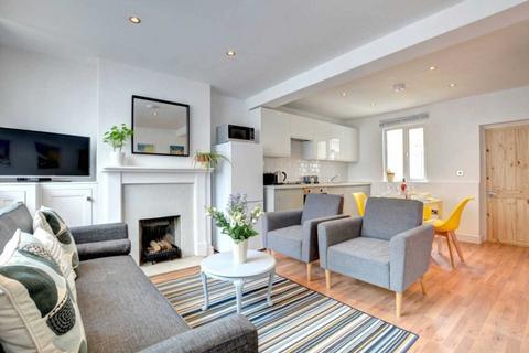 3 bedroom house to rent, Upper Gardner Street, Brighton