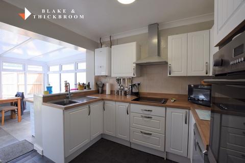 46 Credon Drive, Clacton-on-sea, CO15 4QX