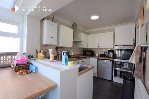 46 Credon Drive, Clacton-on-sea, CO15 4QX