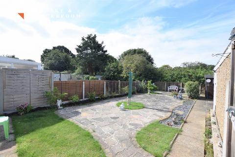 46 Credon Drive, Clacton-on-sea, CO15 4QX