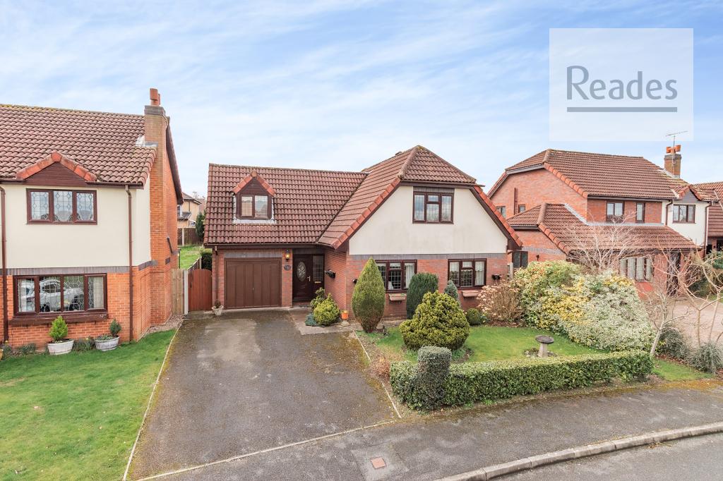 Maple Crescent, Hawarden CH5 3 3 bed detached house for sale £350,000