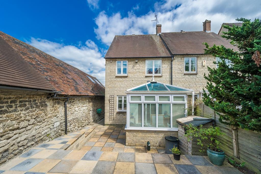 Crowell Road, Oxford, OX4 3 bed end of terrace house £1,700 pcm (£392 pw)