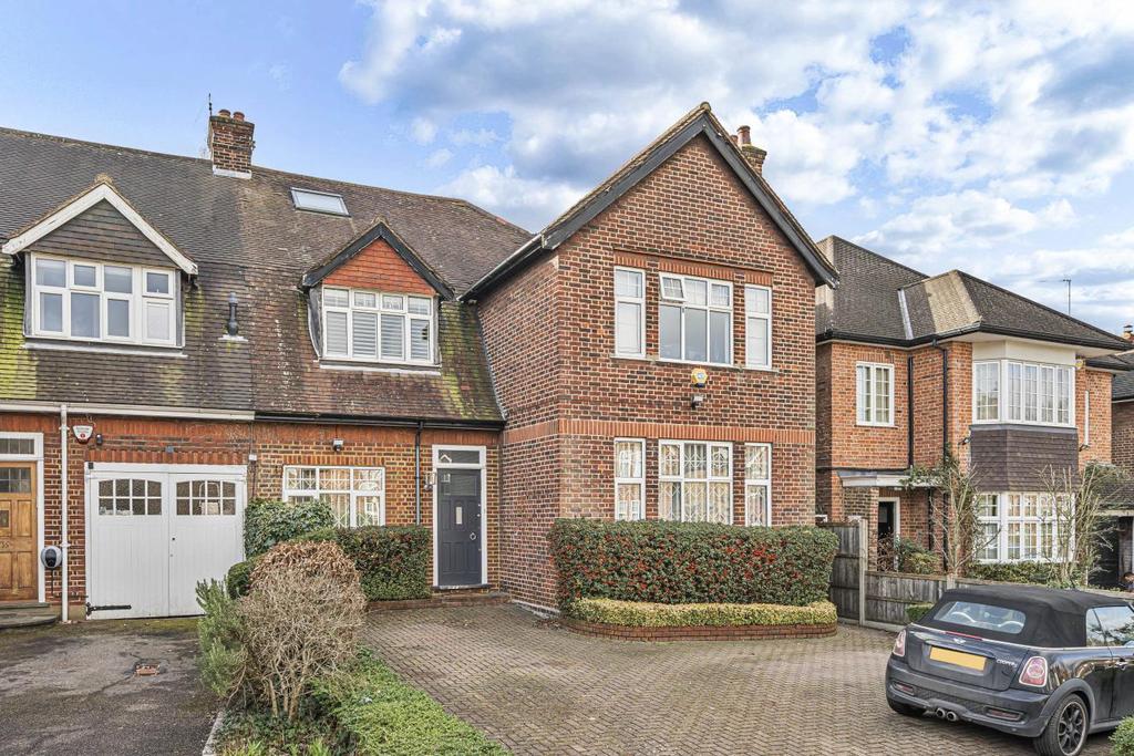 Bancroft Avenue, East Finchley 5 bed semidetached house £2,500,000