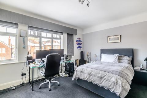 37 Bancroft Avenue, London, N2 0AR