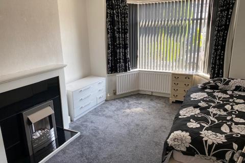 1 bedroom in a house share to rent - Room 4, Sherwood Rd, Hall Green, B28 0HB