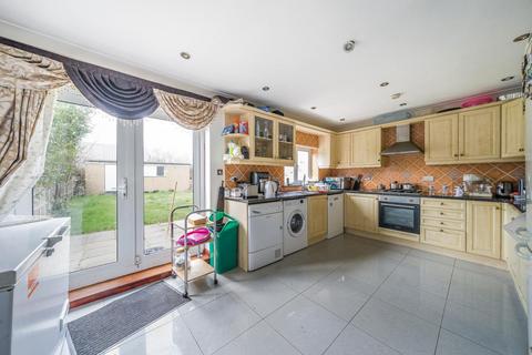 30 Blacklands Road, London, SE6 3AF