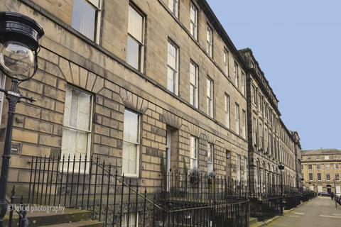 2 bedroom flat to rent, Drummond Place, New Town, Edinburgh, EH3