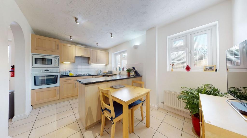 Wisteria Way, Abington Vale, Northampton NN3 3QB 4 bed detached house