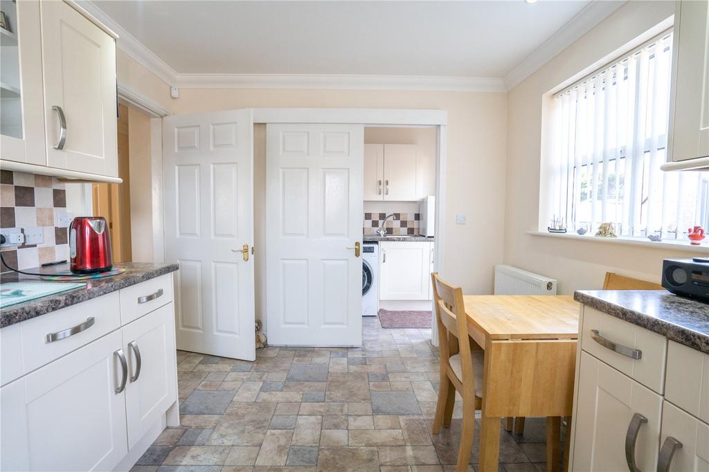 Kitchen (2)