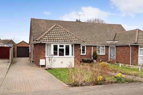 3 bedroom semi-detached bungalow for sale - Orchard Close, Chelmsford