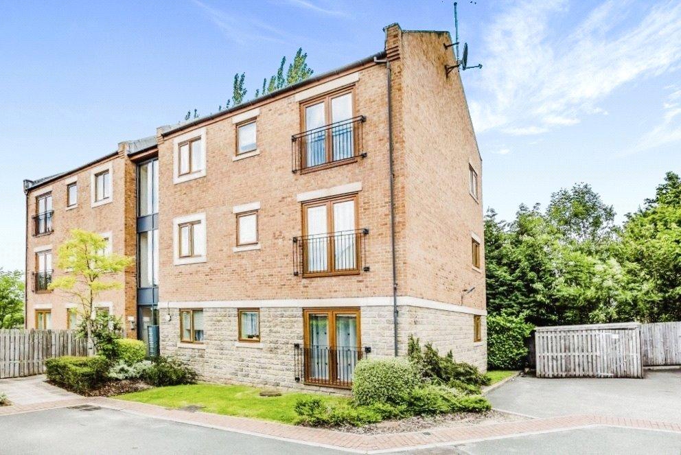 Greenlea Court, Dalton, Huddersfield, HD5 2 bed apartment £650 pcm (£