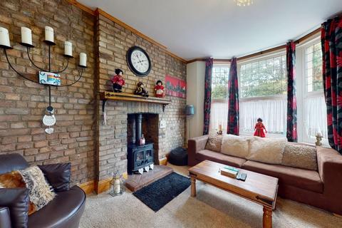 5 bedroom detached house for sale - Clarendon Road, Dover, CT17