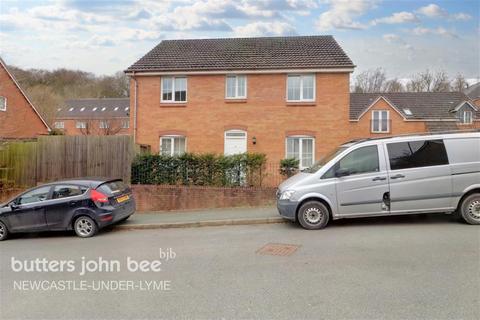 4 bedroom detached house to rent, Chervil Close, Lyme Valley, Newcastle