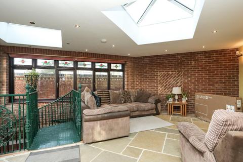 4 bedroom detached house for sale - Astley Avenue, Dover, CT16