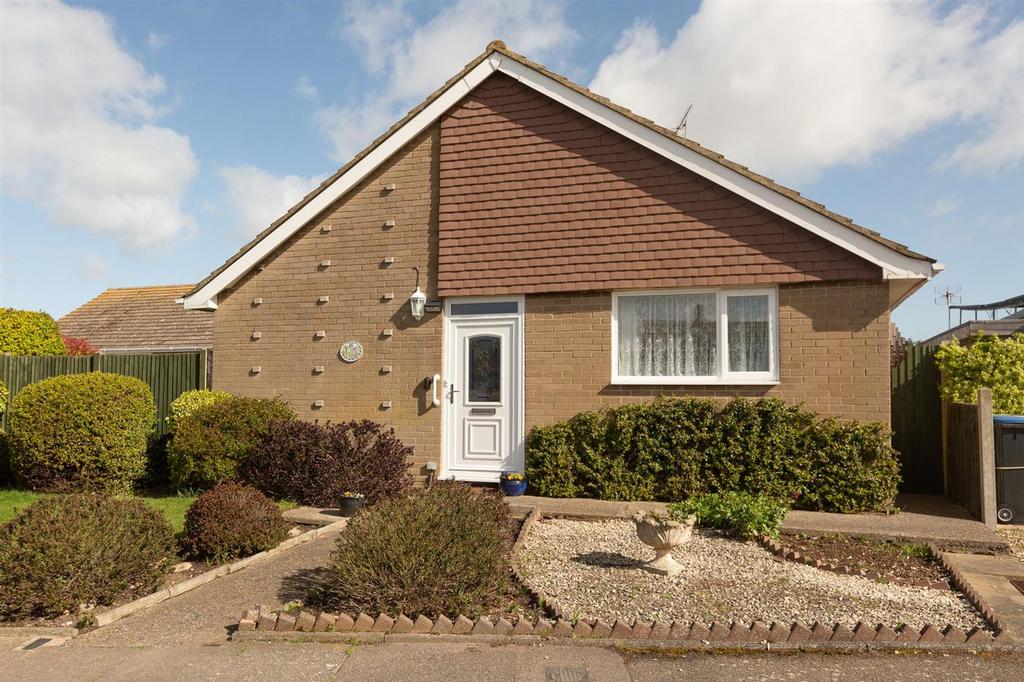 Duncan Drive, Birchington, CT7 3 bed detached bungalow £460,000