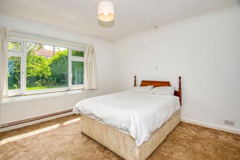 47 Fitzroy Avenue, Broadstairs, CT10 3LS