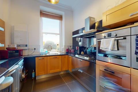 2 bedroom flat for sale, The Leas, The Metropole The Leas, CT20