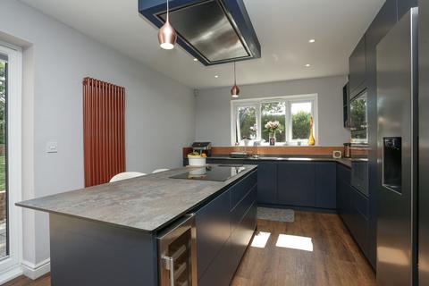 33 Hill House Drive, Minster, Ramsgate, CT12 4BE
