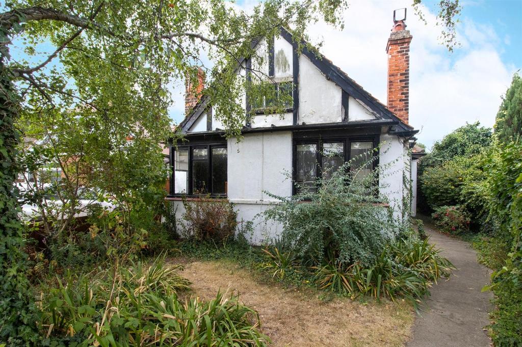 St. Mildreds Avenue, Broadstairs, CT10 2 bed chalet £475,000