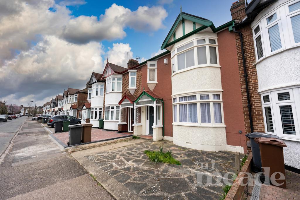 Richmond Avenue, Highams Park, E4 3 bed terraced house £590,000
