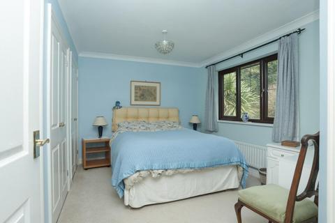 9 Monastery Avenue, Dover, CT16 1AB
