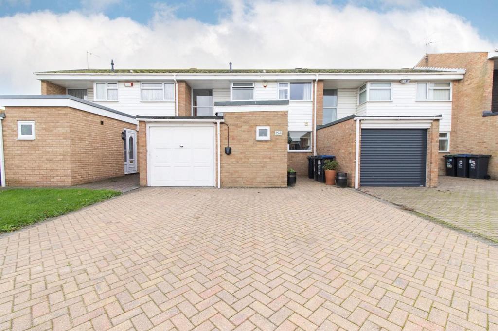 Eastchurch Road, Cliftonville, CT9 3 bed terraced house £375,000