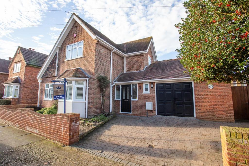 Mandeville Road, Canterbury, CT2 4 bed detached house £675,000