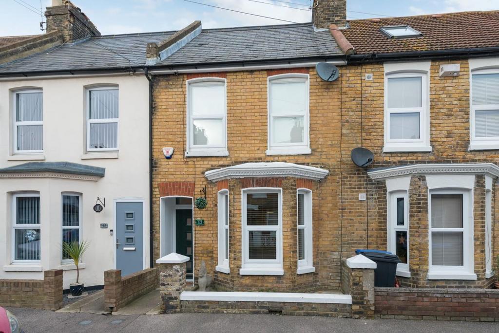 Grosvenor Road, Ramsgate, CT11 3 bed terraced house for sale £300,000