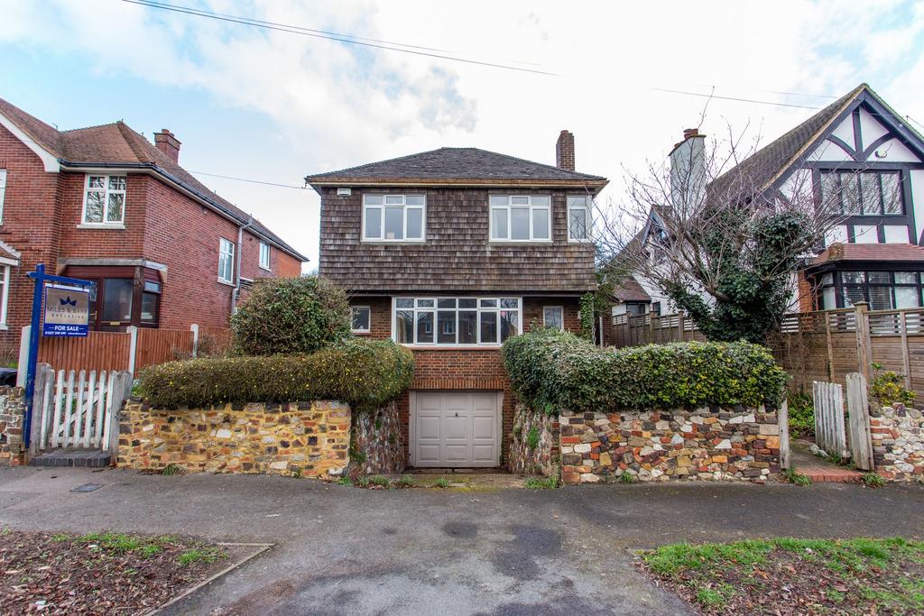 London Road, Ramsgate, CT11 4 bed detached house for sale £675,000