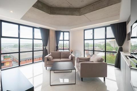 1 bedroom apartment to rent, Apt 7.03 :: One Silk Street