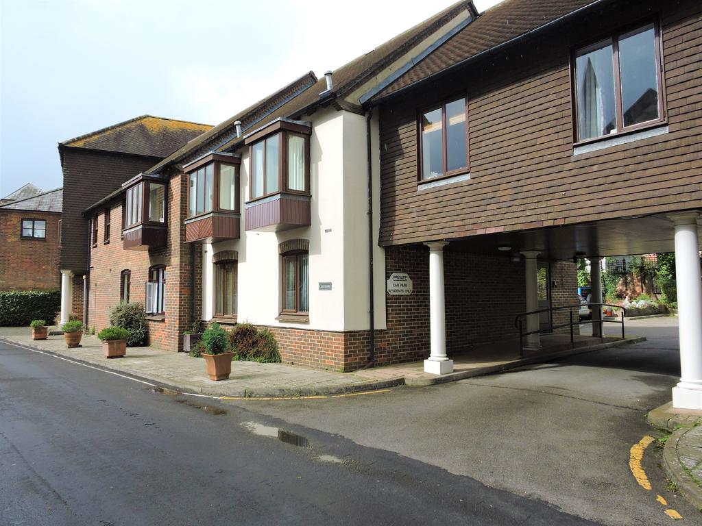 Chapel Lane, Wimborne, Dorset BH21 1 bed apartment £110,000