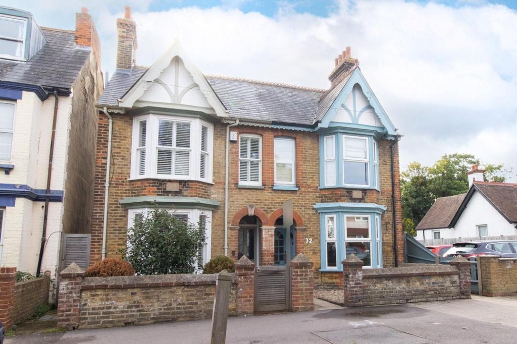 Cromwell Road, Whitstable, CT5 4 bed semidetached house £600,000