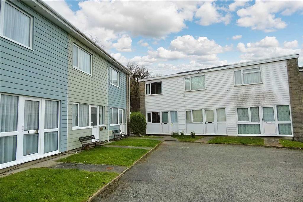 Trewent Park, Freshwater East, Pembroke 2 bed end of terrace house for