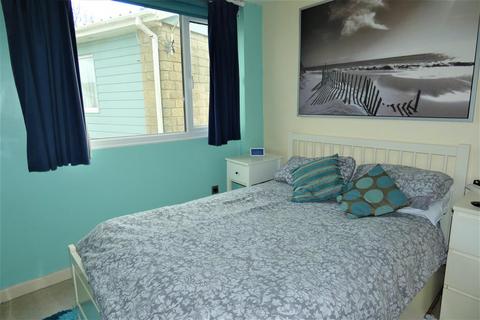 2 bedroom end of terrace house for sale, Trewent Park, Freshwater East, Pembroke