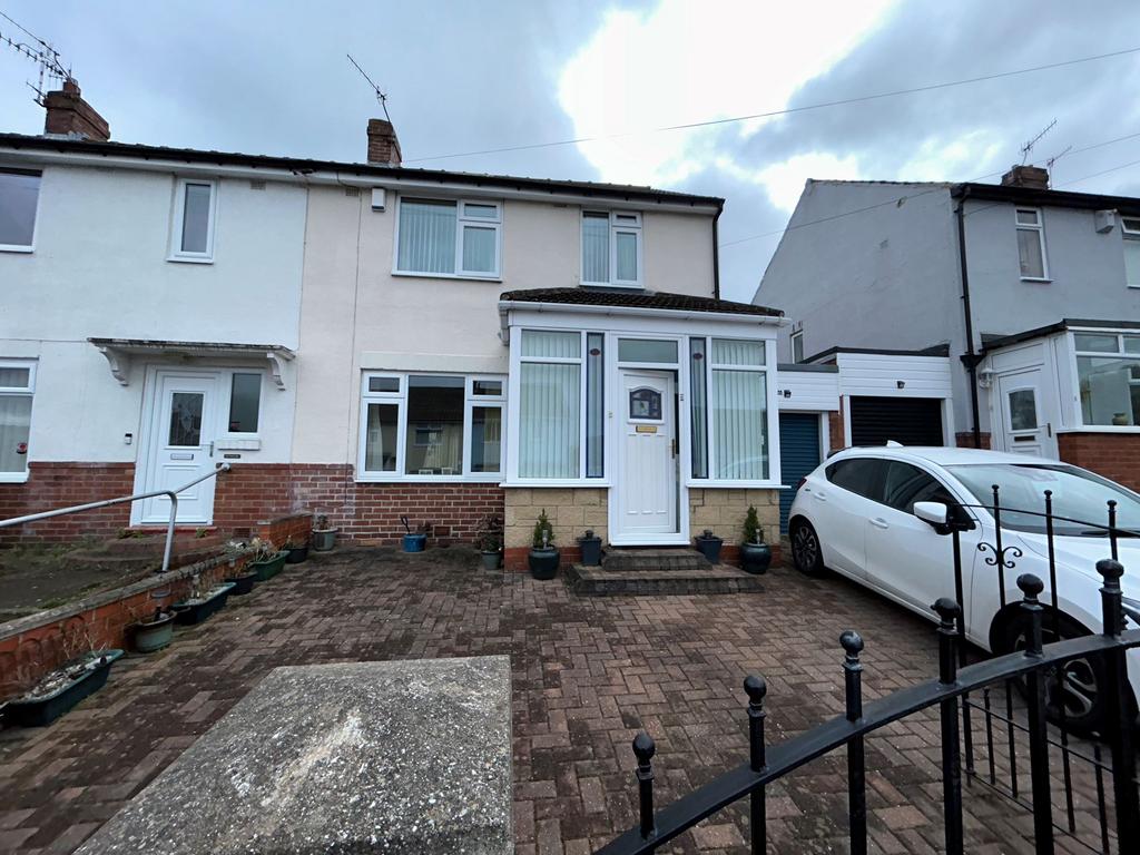 Redesdale Gardens, Dunston, Gateshead, Tyne and Wear, NE11 9XH 3 bed